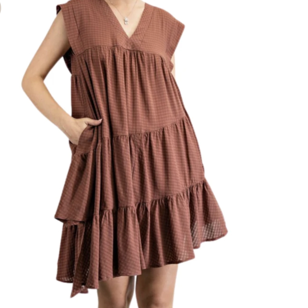 Easley Oversized Tiered Asymmetrical Dress